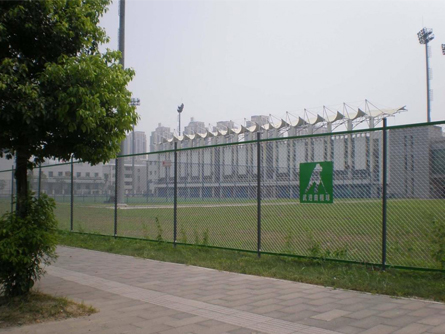篮球场围网